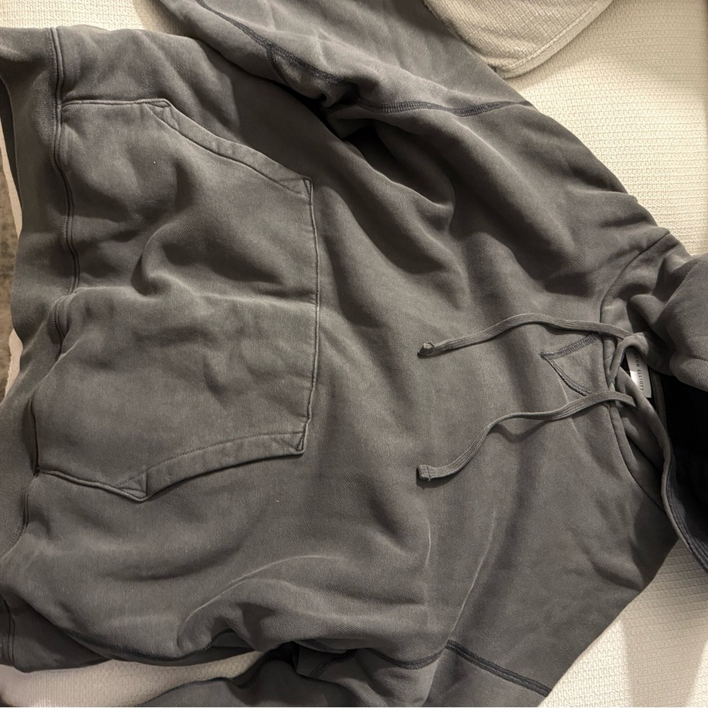 John Elliott hoodie never worn. Perfect condition size xl